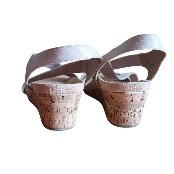 Life Stride Soft Soles Women 10W Beige Strappy Stretch Comfort Wedge Heel Sandal - Picture 4 of 11